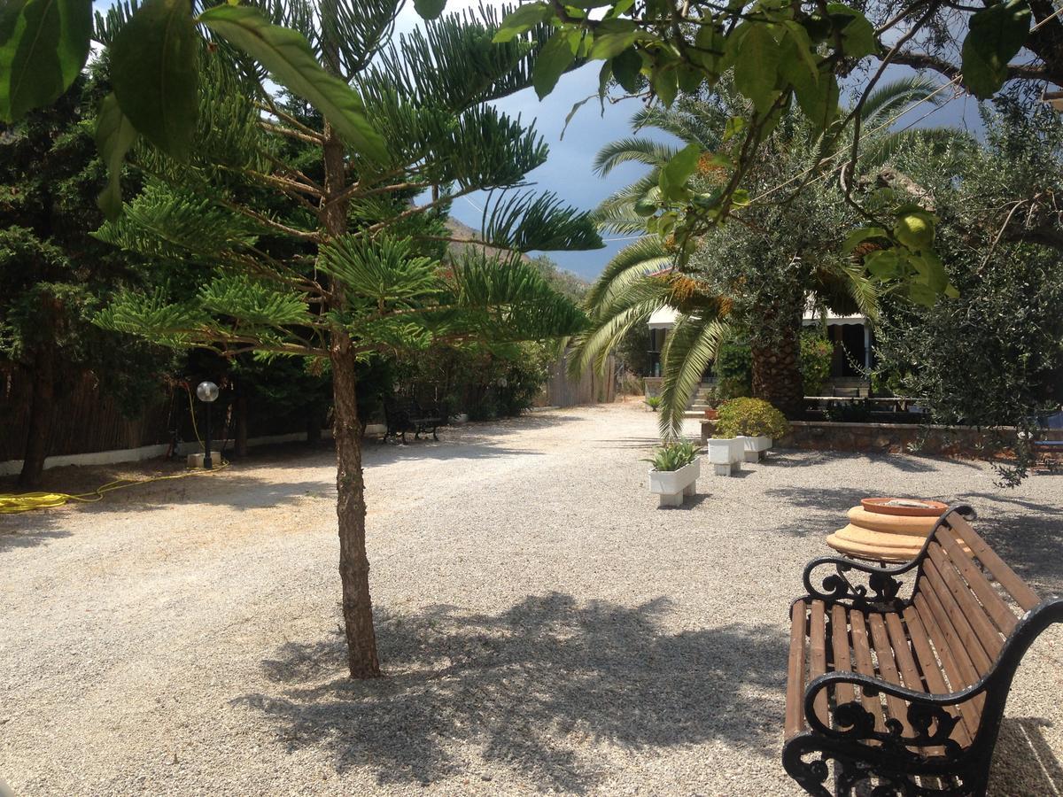 Oasis Studios Ag Pantes Agioi Pandes 外观 照片